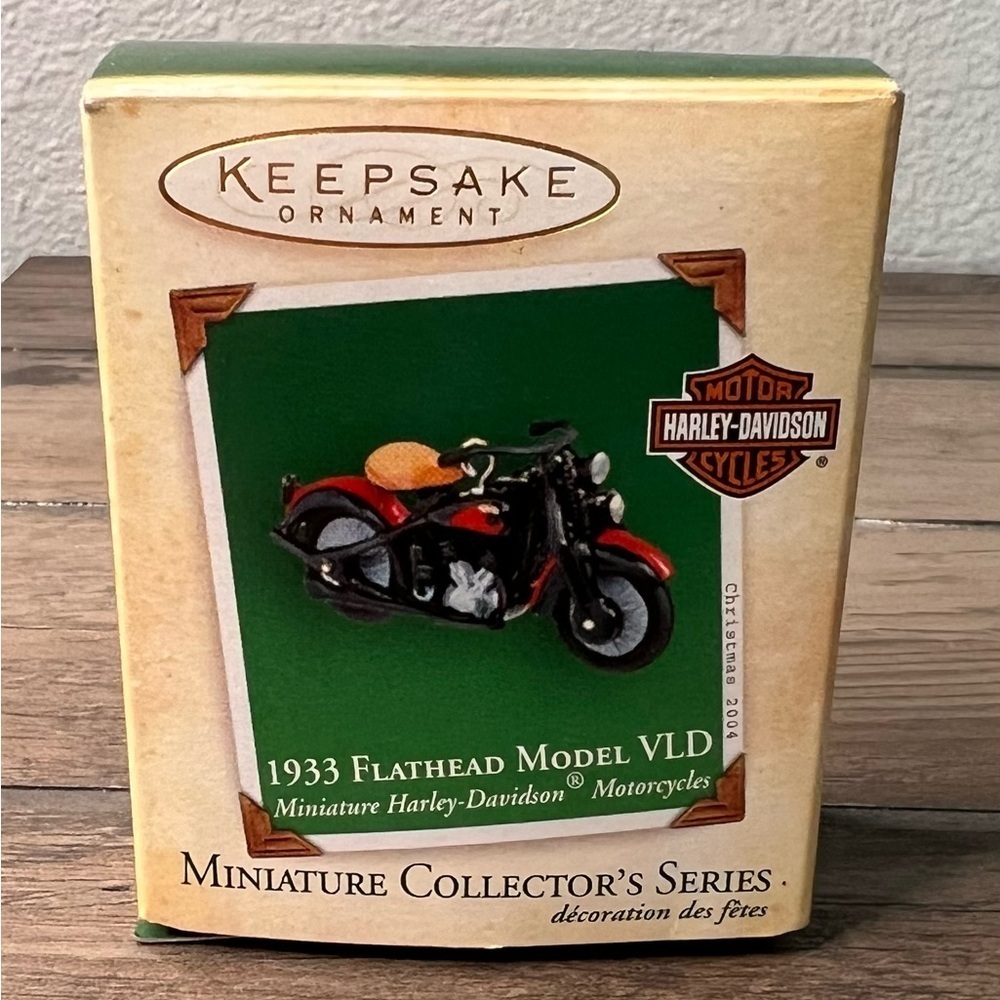 Hallmark 2004 NEW 1933 Harley-Davidson Motorcycle Miniature Christmas Ornament‎